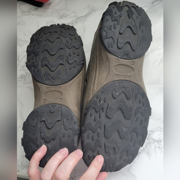 UNISEX Crocs Trailbreak Closed Toe Tan Rubber Sandals Size W10 / M8
LEAVING 5/1 - Picture 11 of 13